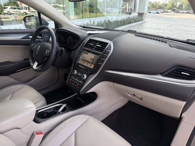 Used 2017 Lincoln MKC Premiere FWD image 20