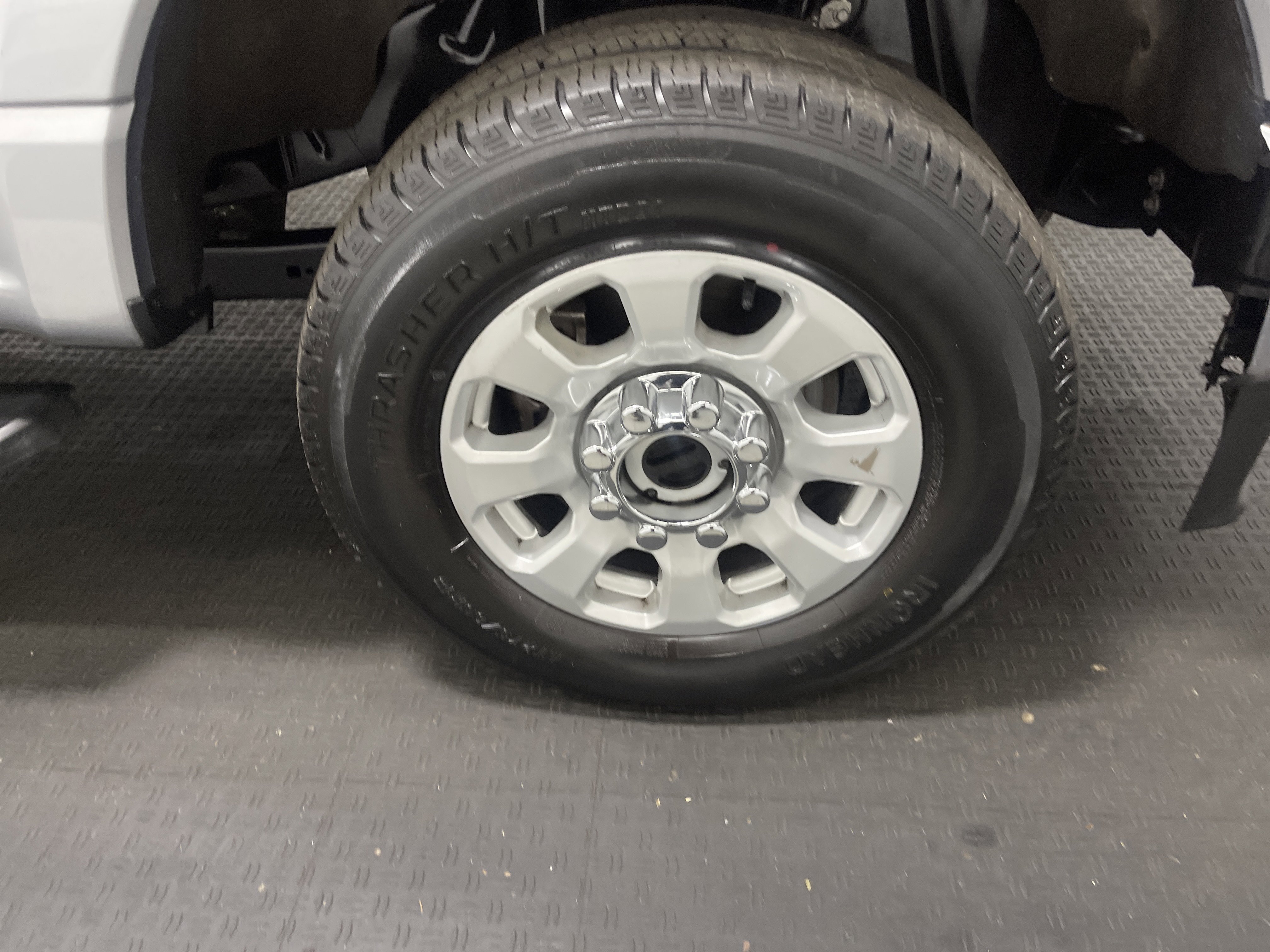 Used 2024 Ford F350 XLT image 28