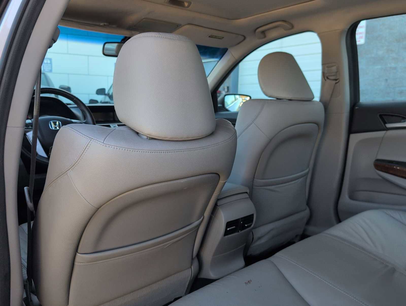 Used 2011 Honda Accord EX-L image 19