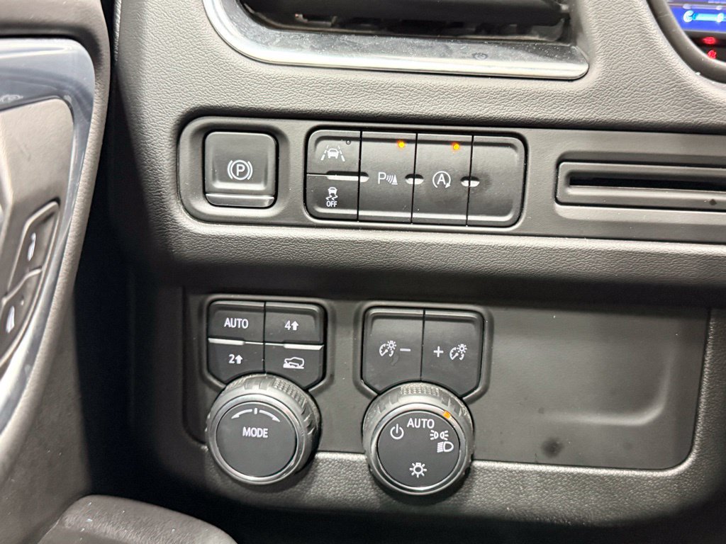 Used 2024 Chevrolet Tahoe LT AWD/4WD image 26