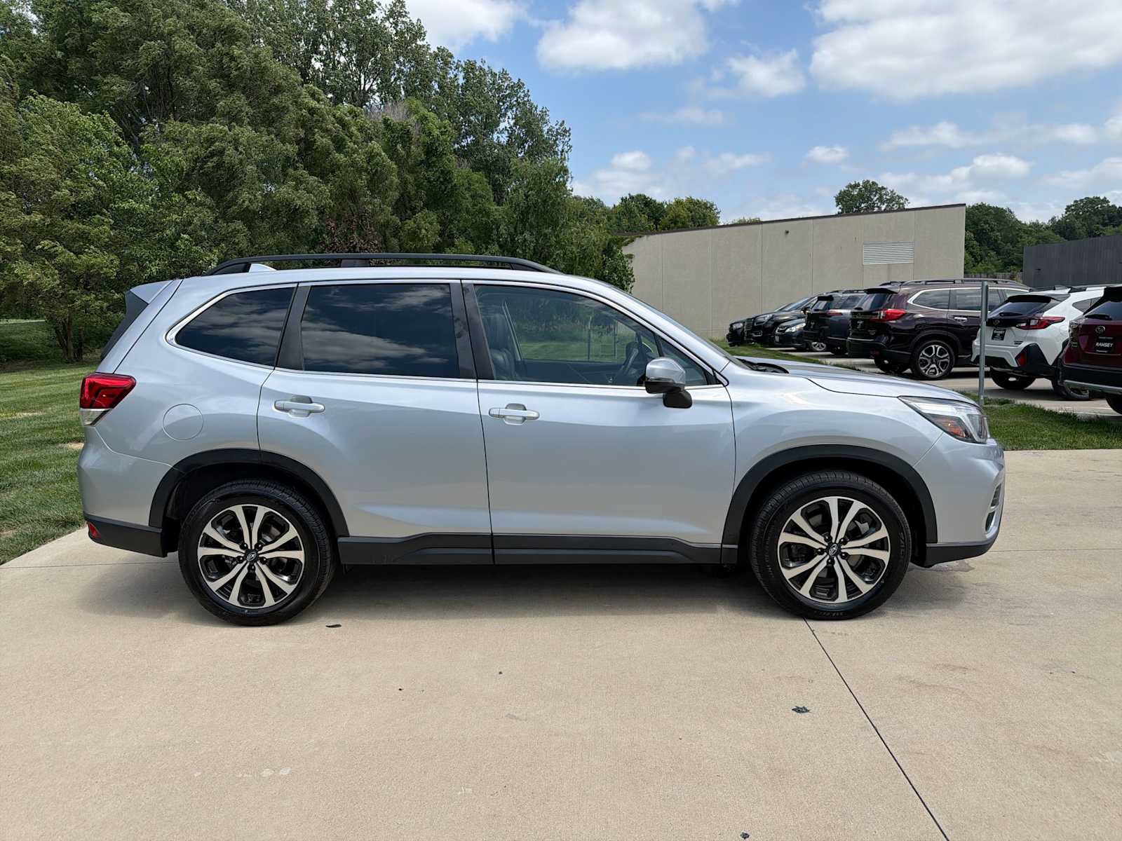 Used 2019 Subaru Forester Limited AWD/4WD image 7