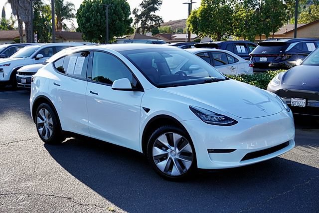 Used 2023 Tesla Model Y Long Range AWD/4WD image 3