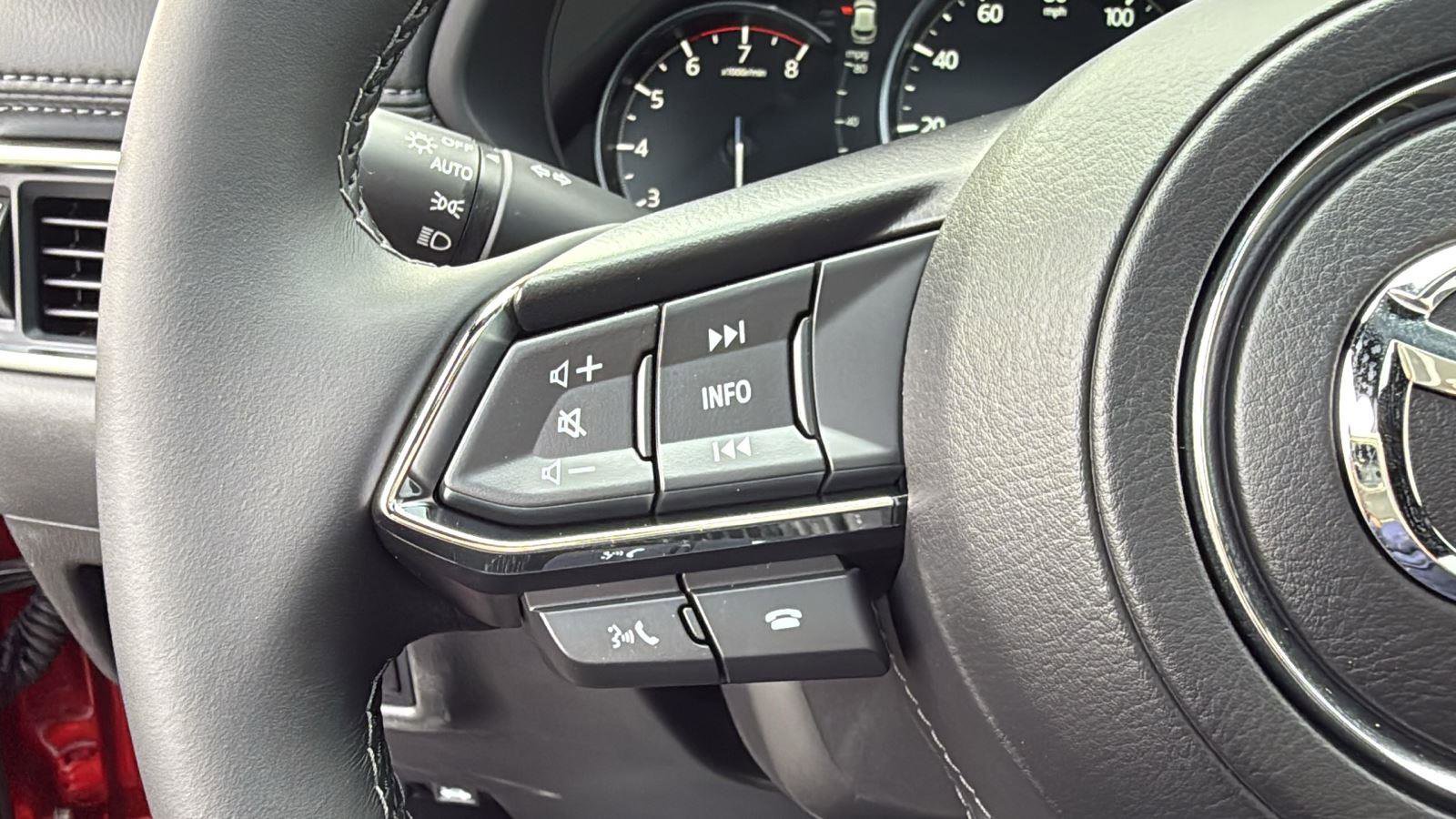 New 2025 MAZDA CX-5 Signature image 11