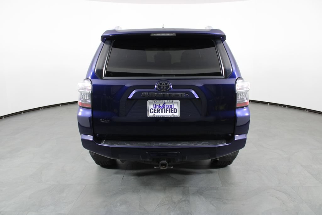 Used 2017 Toyota 4Runner SR5 RWD image 10