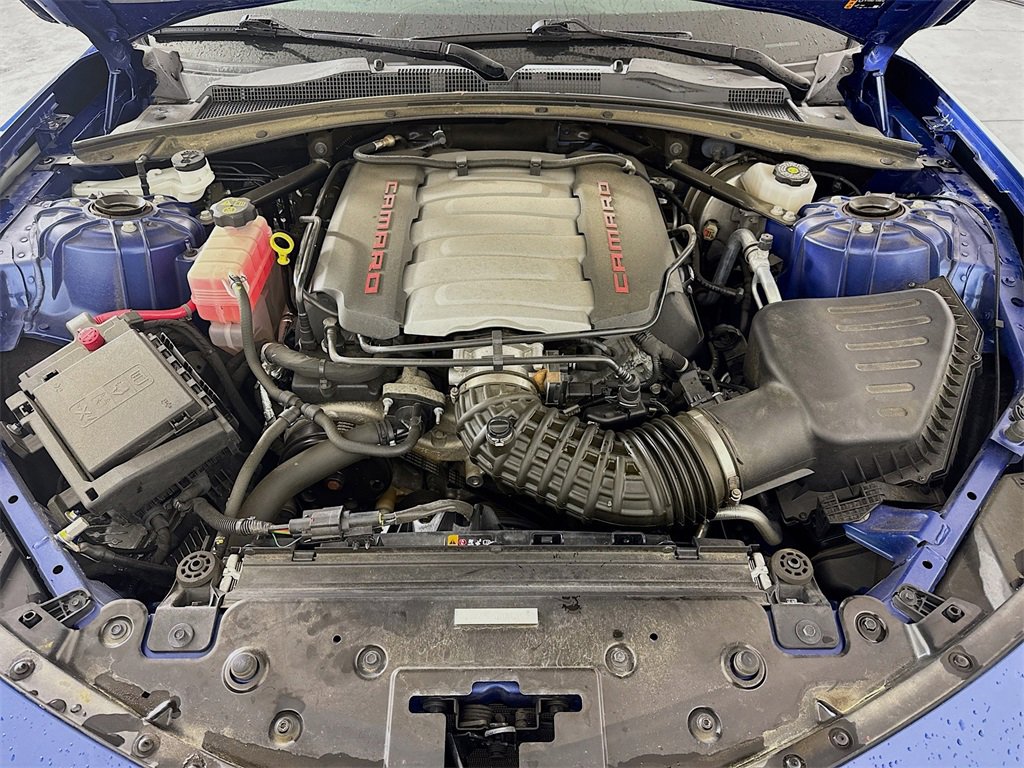 Used 2023 Chevrolet Camaro LT w/ Technology Package image 28