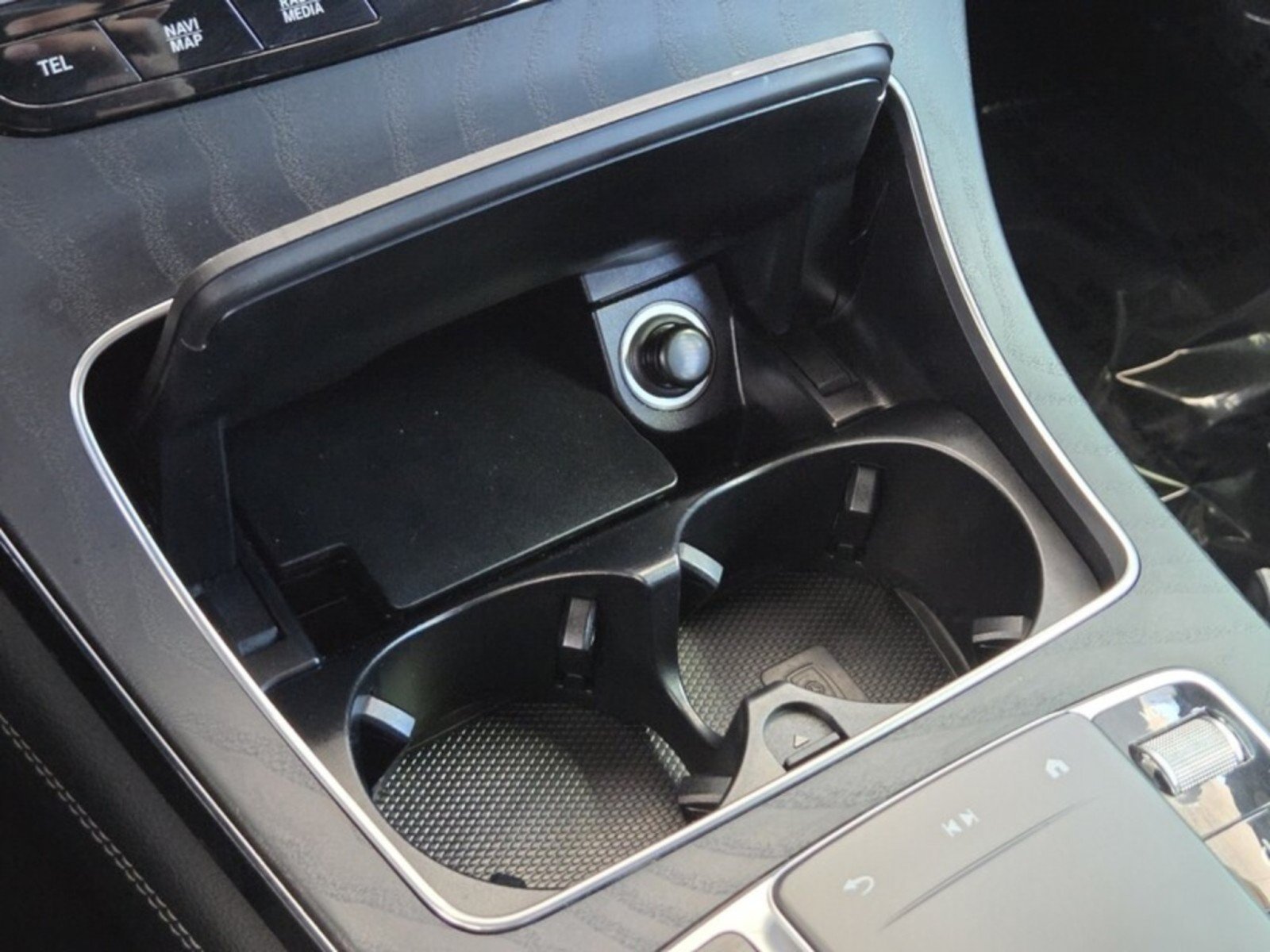 Used 2021 Mercedes-Benz GLC 300 4MATIC image 32