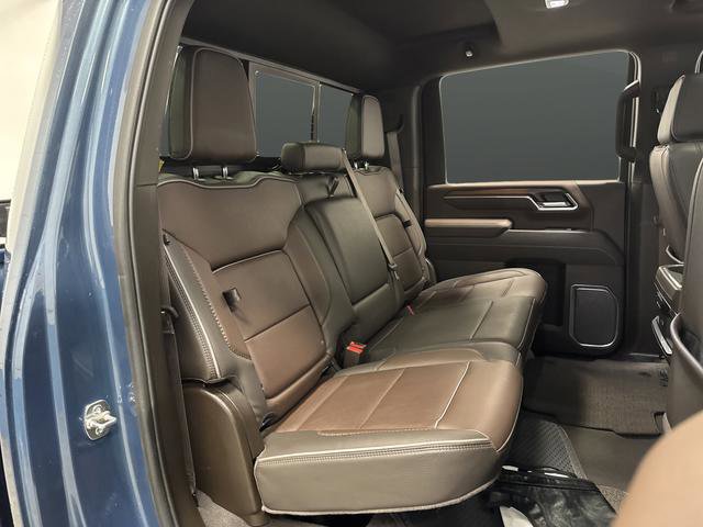 Used 2025 GMC Sierra 3500 Denali w/ Denali Reserve Package image 34