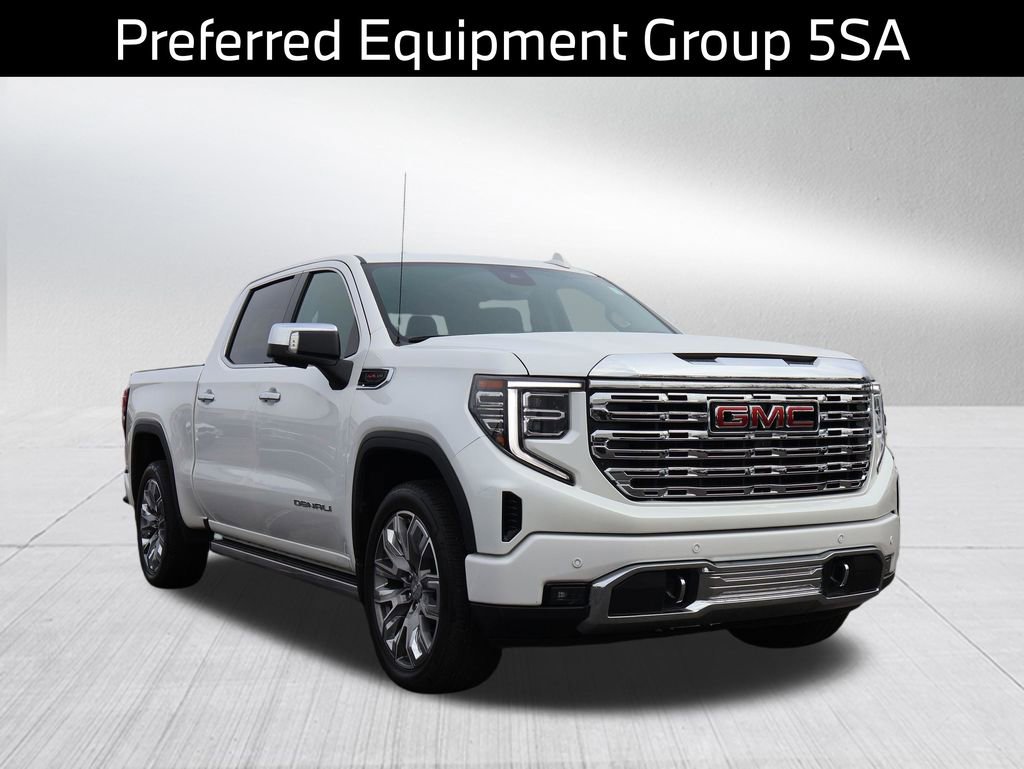 Used 2024 GMC Sierra 1500 Denali AWD/4WD image 4