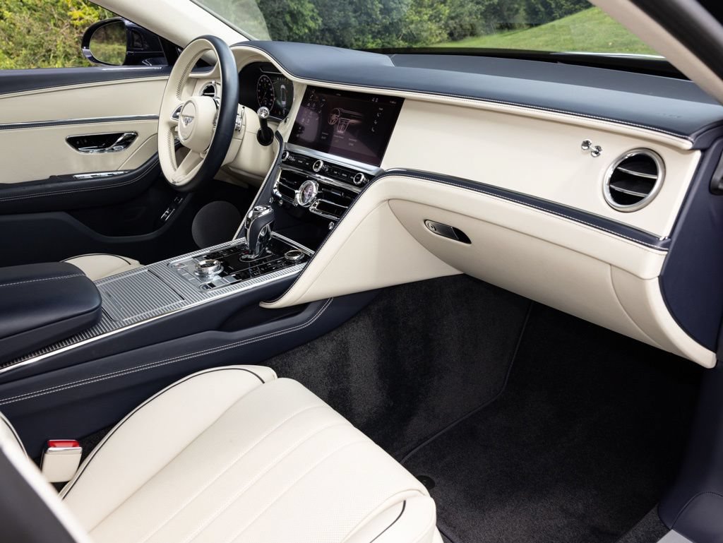 Used 2024 Bentley Flying Spur V8 AWD/4WD image 74