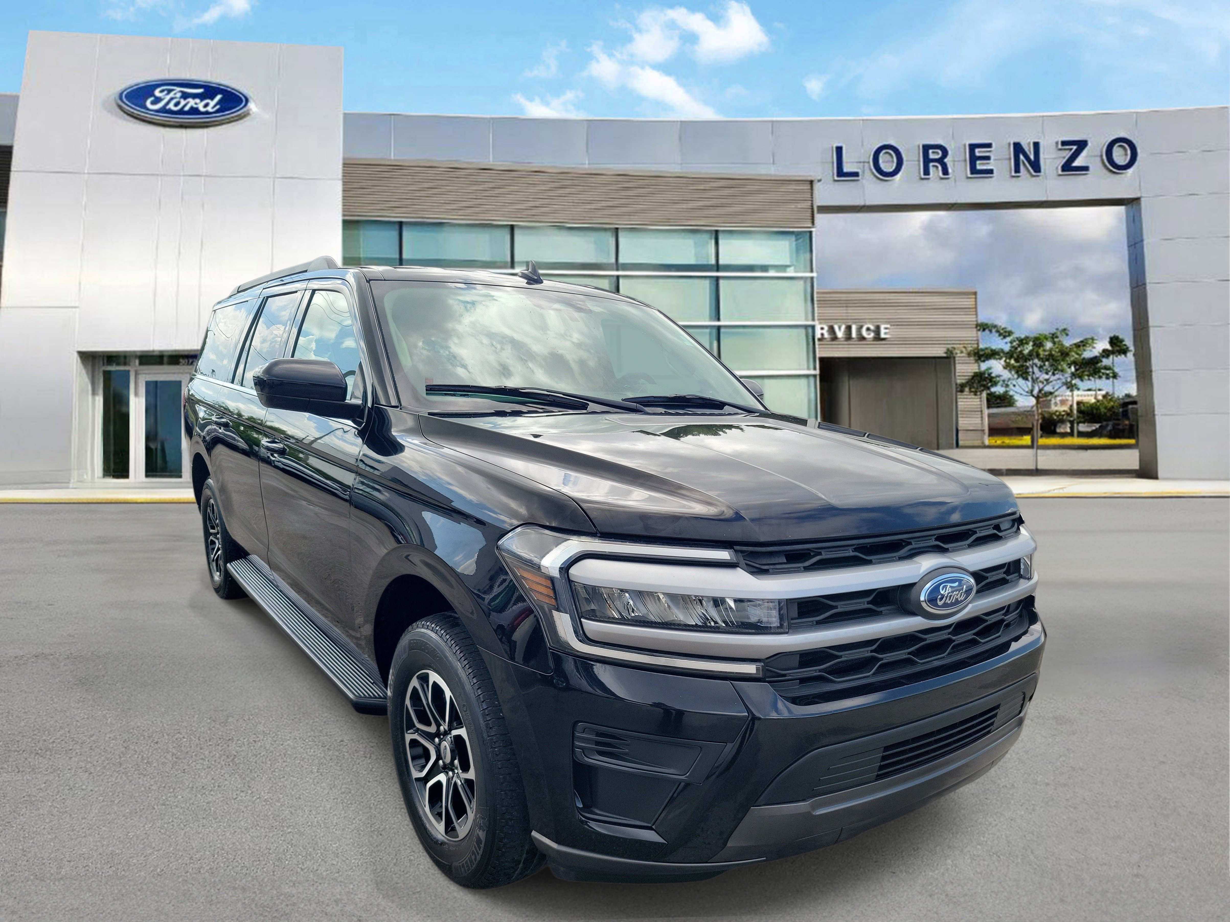 Used 2022 Ford Expedition Max XLT RWD image 3