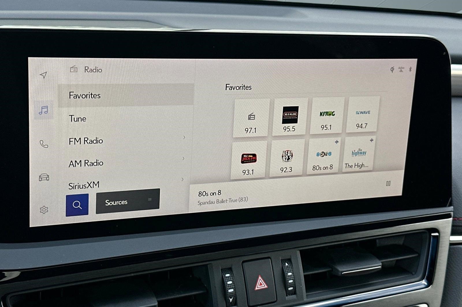 Certified 2024 Lexus ES 300h F Sport w/ Accessory Package (Z1) FWD image 26