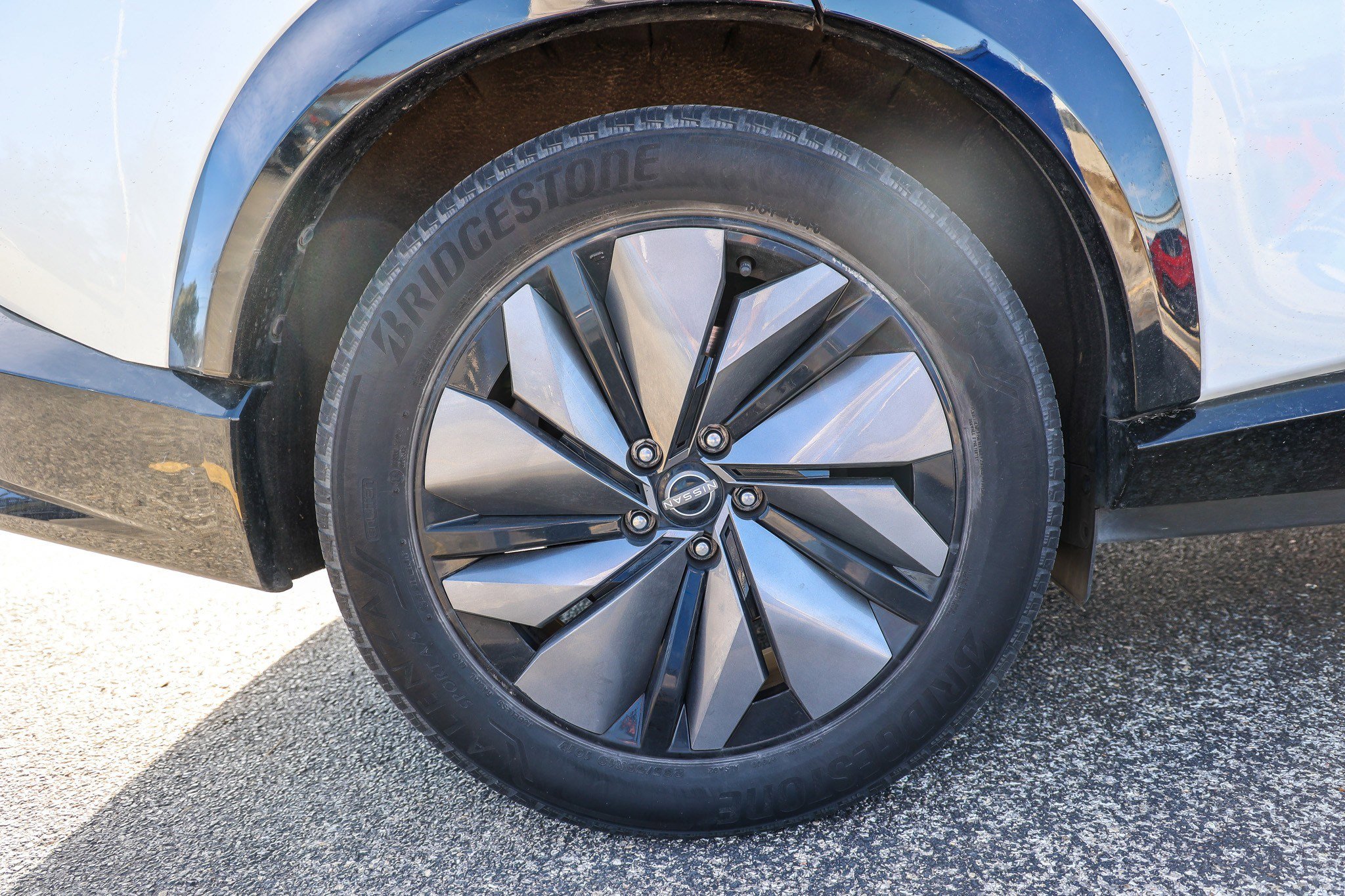 Used 2023 Nissan Ariya FWD image 14