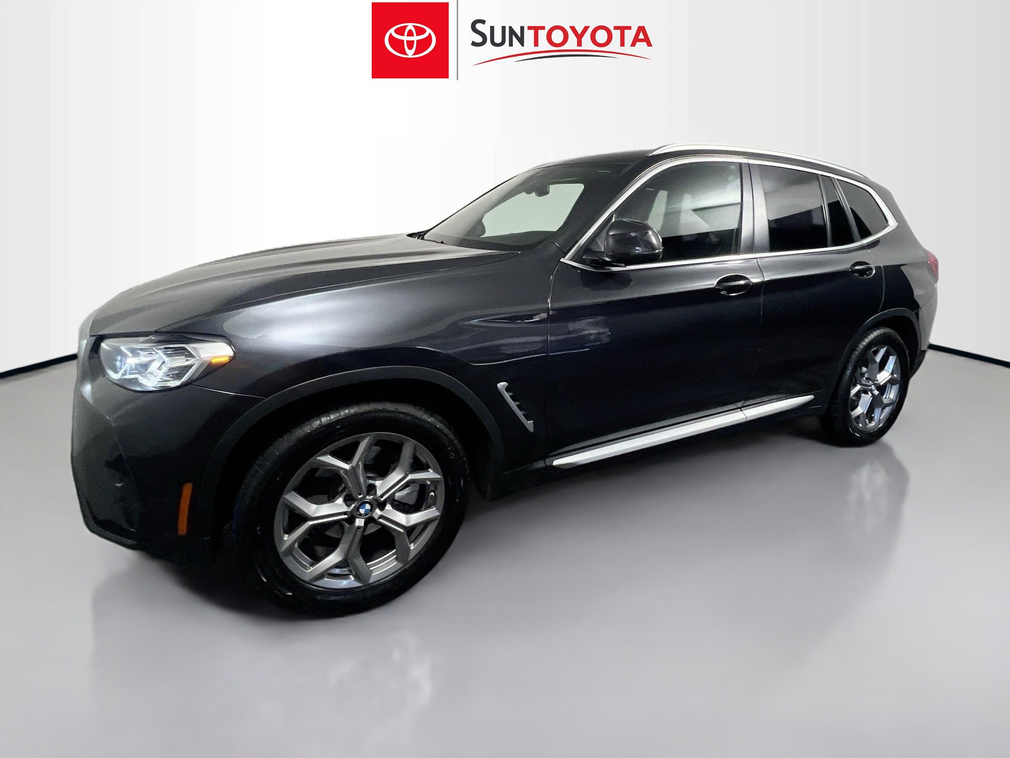 Used 2024 BMW X3 xDrive30i w/ Convenience Package image 9