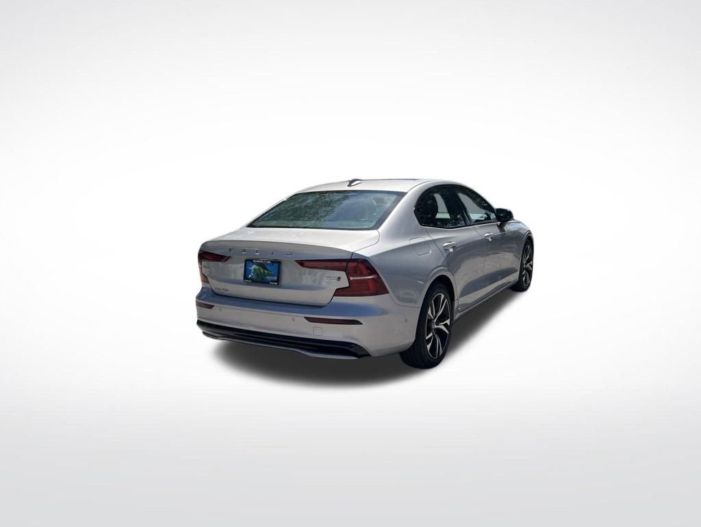 Used 2024 Volvo S60 B5 Plus AWD/4WD image 5