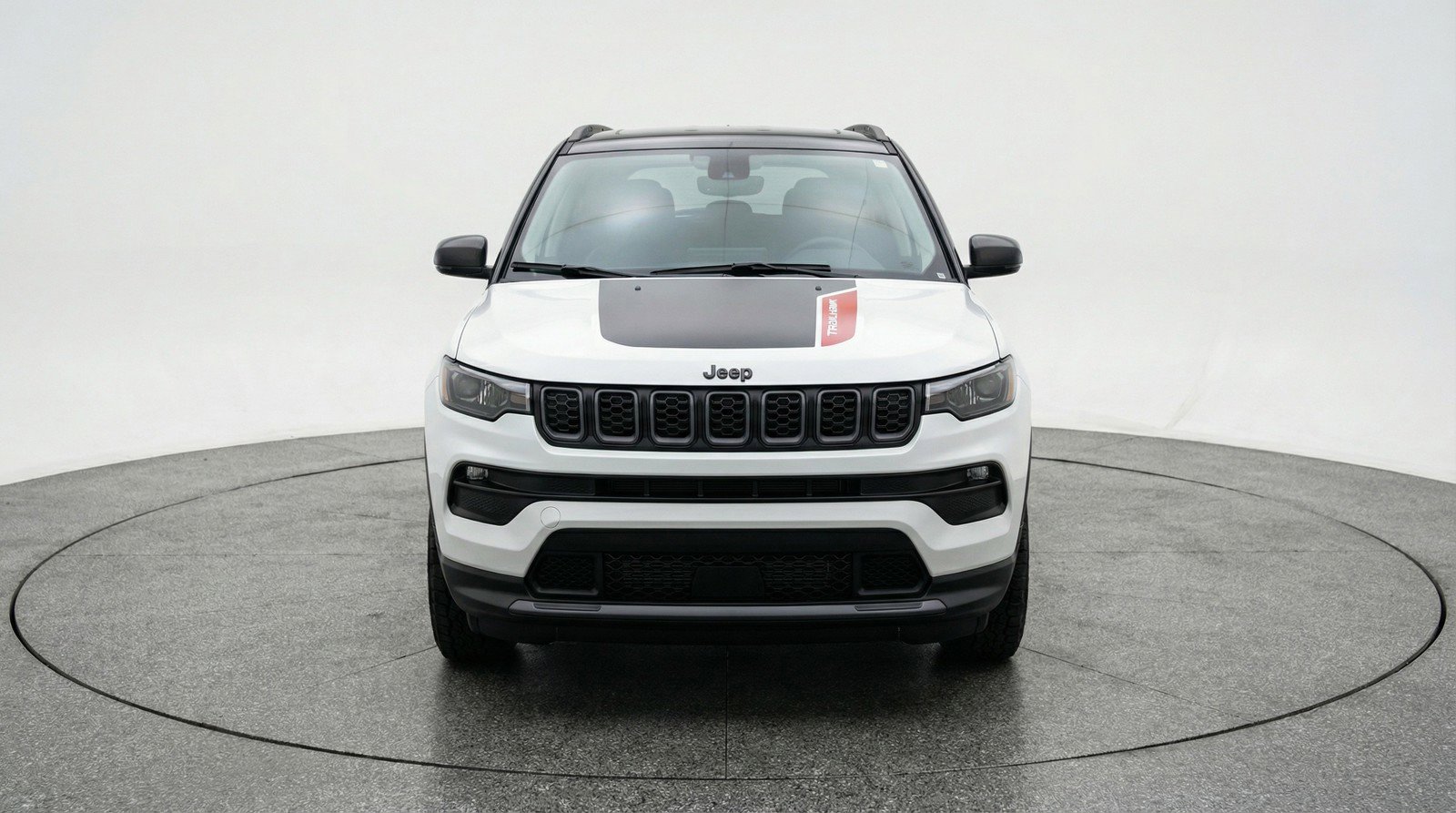 Used 2025 Jeep Compass Trailhawk AWD/4WD image 2