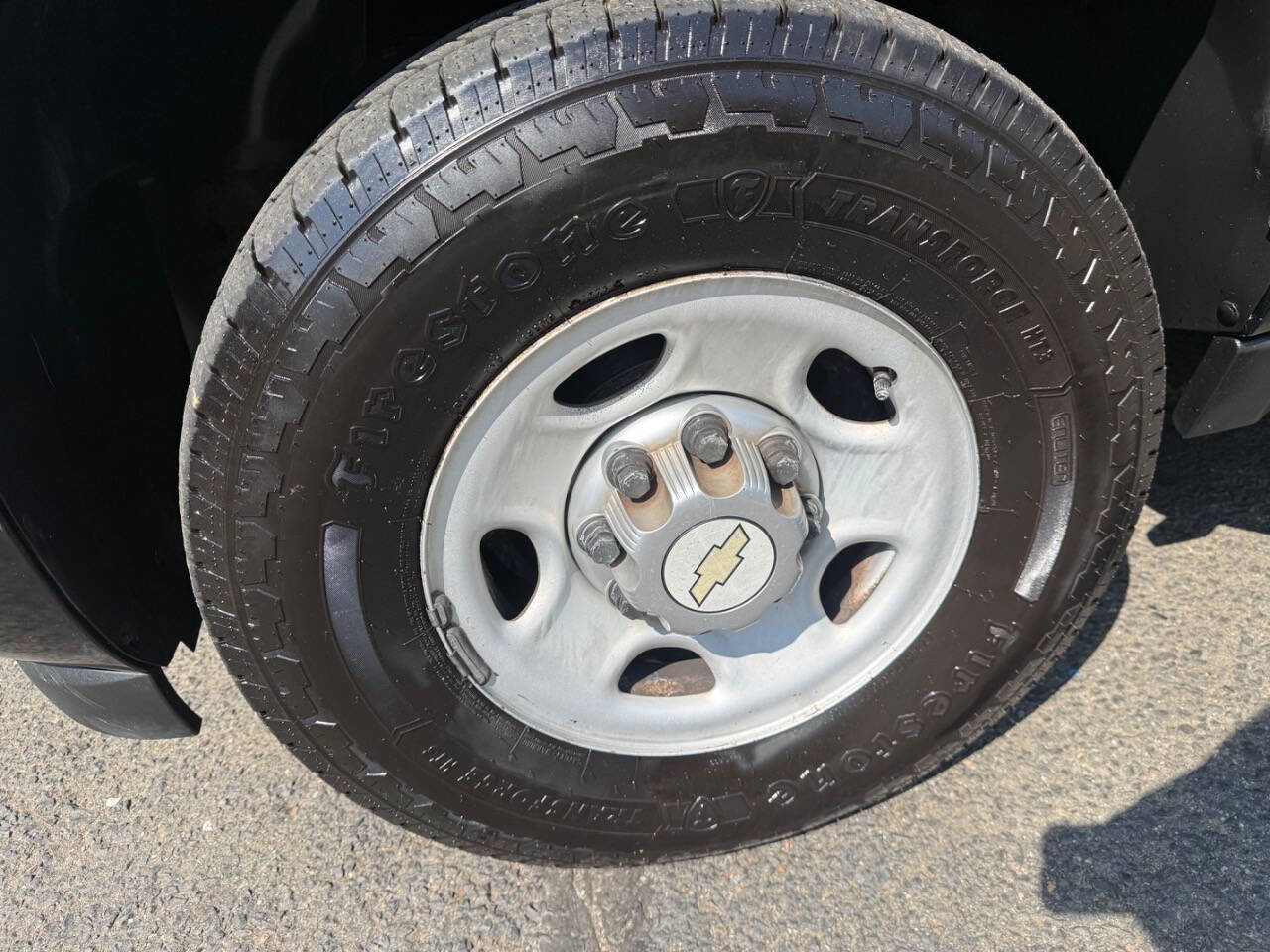 Used 2011 Chevrolet Suburban 2500 w/ Skid Plate Package AWD/4WD image 22
