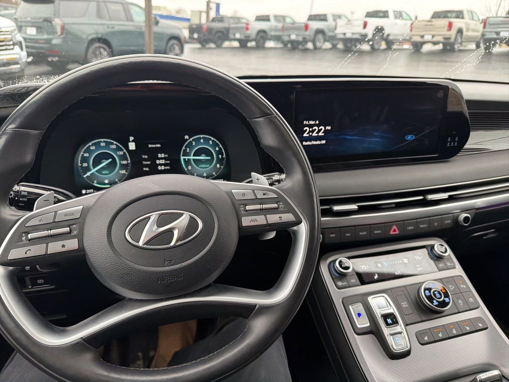 Used 2023 Hyundai Palisade Calligraphy image 9