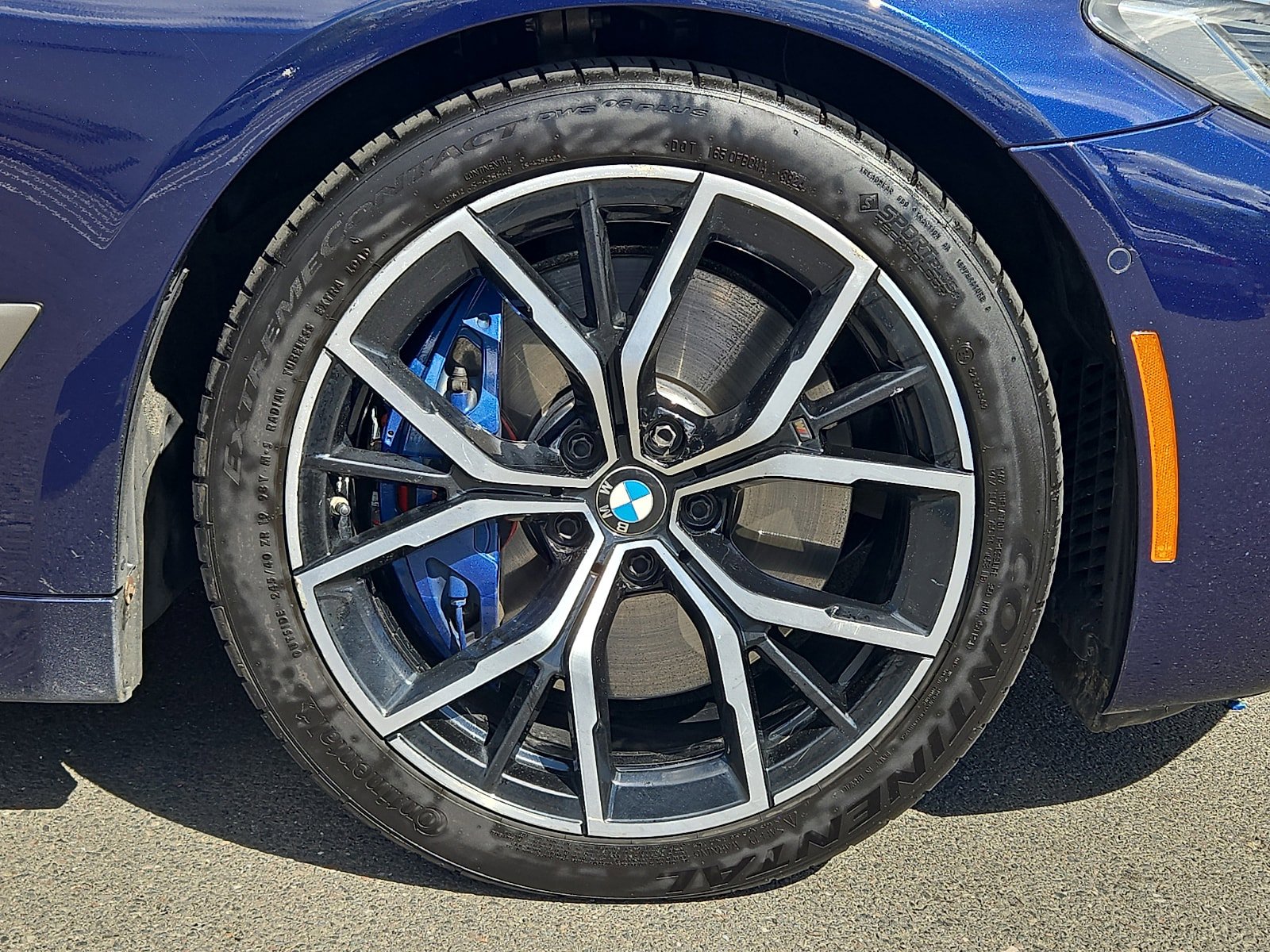 Used 2021 BMW M550i xDrive w/ Dynamic Handling Package AWD/4WD image 8