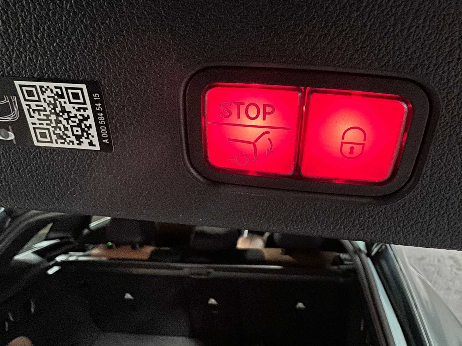 Certified 2025 Mercedes-Benz GLC 300 4MATIC image 17