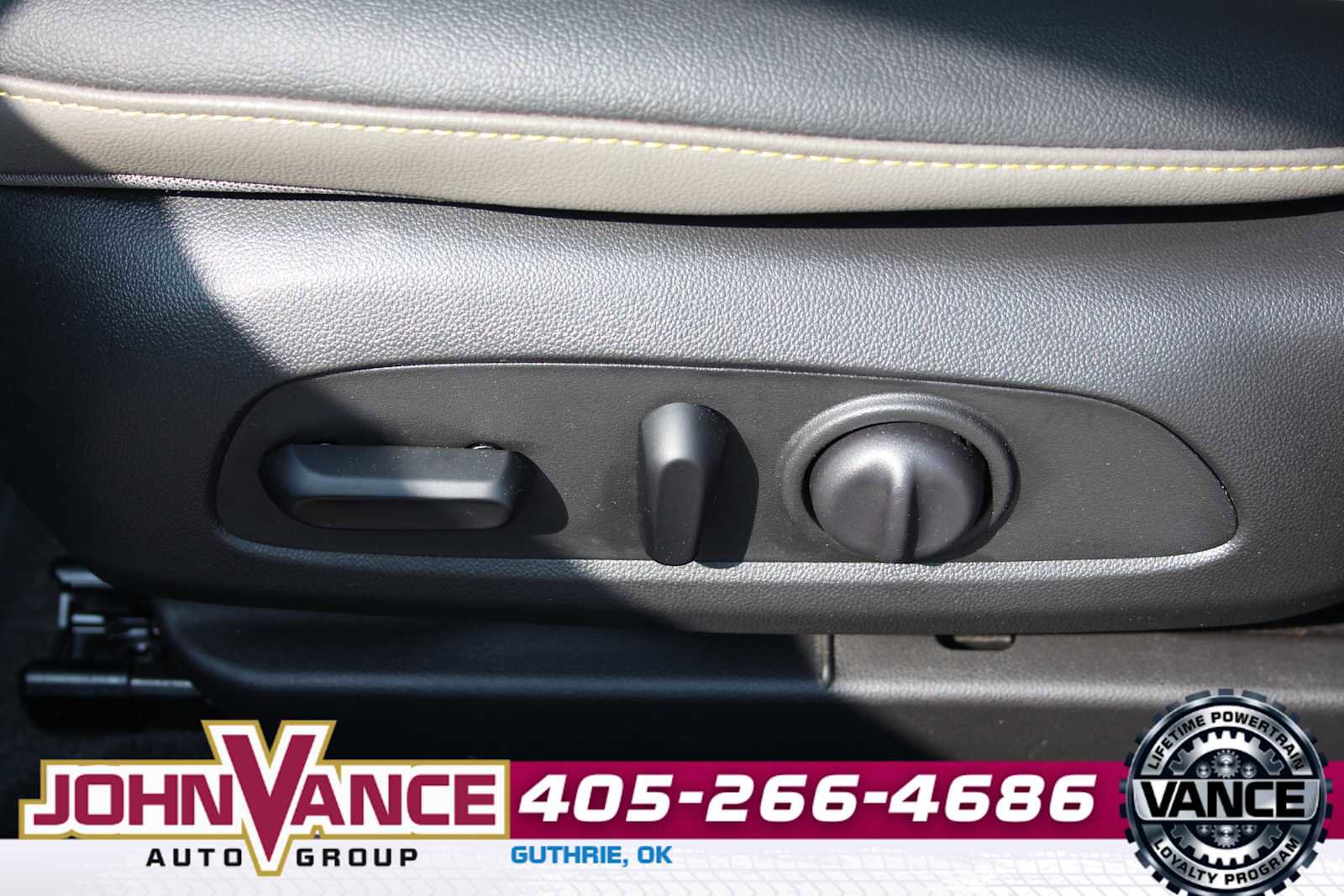 Used 2025 Chevrolet Trax ACTIV w/ Driver Confidence Package FWD image 24