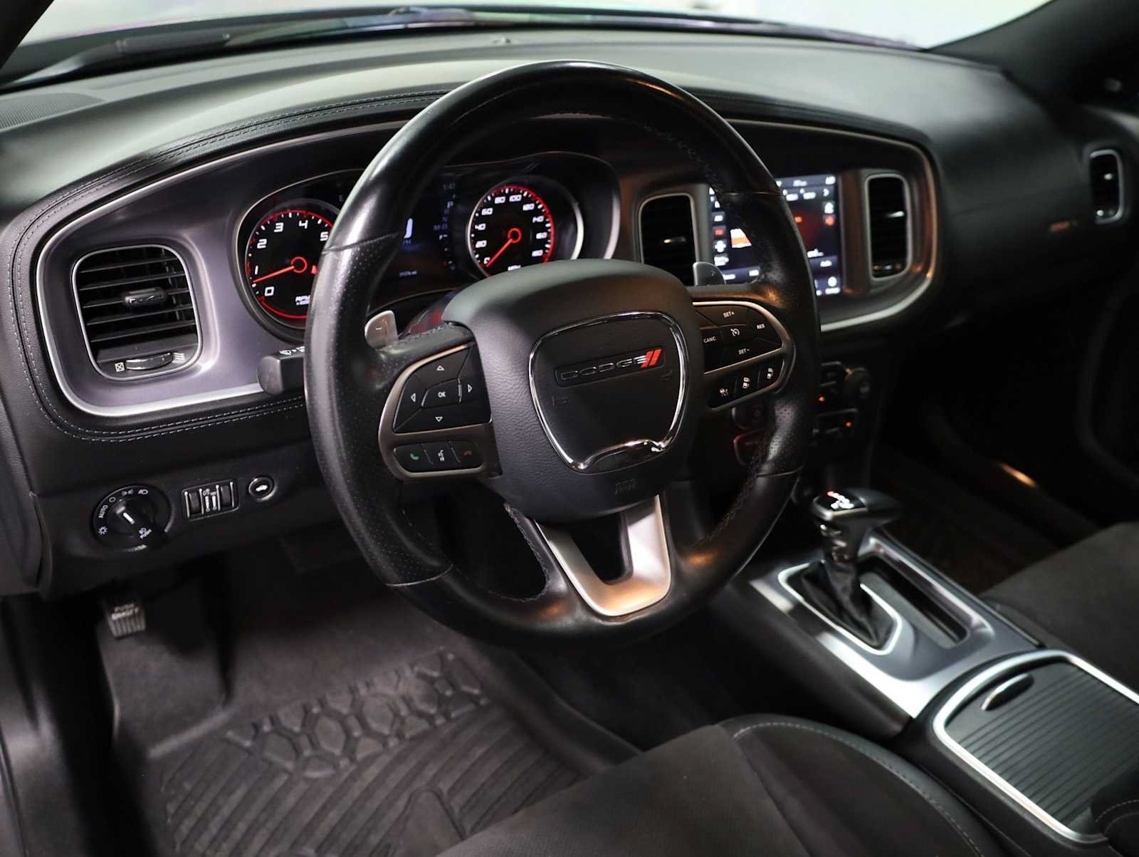 Used 2020 Dodge Charger Scat Pack w/ Plus Group RWD image 4
