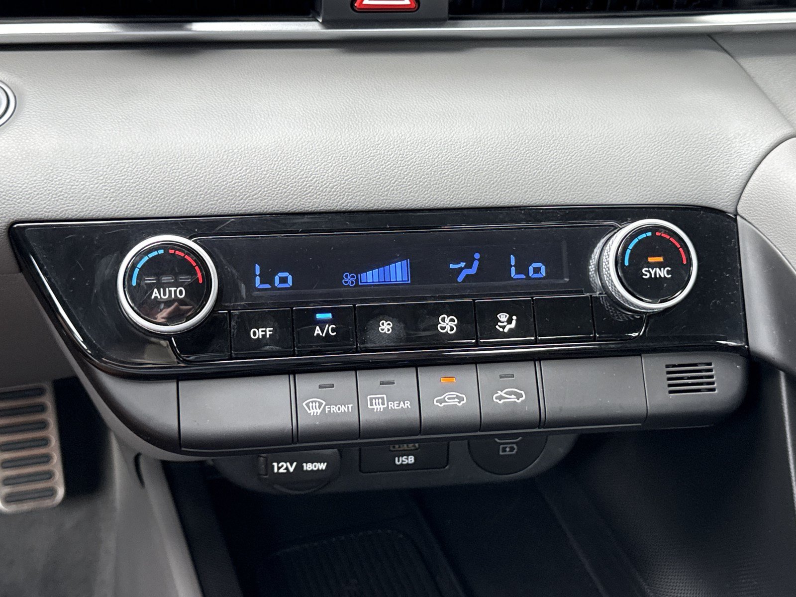 Certified 2026 Hyundai Elantra Sport FWD image 24