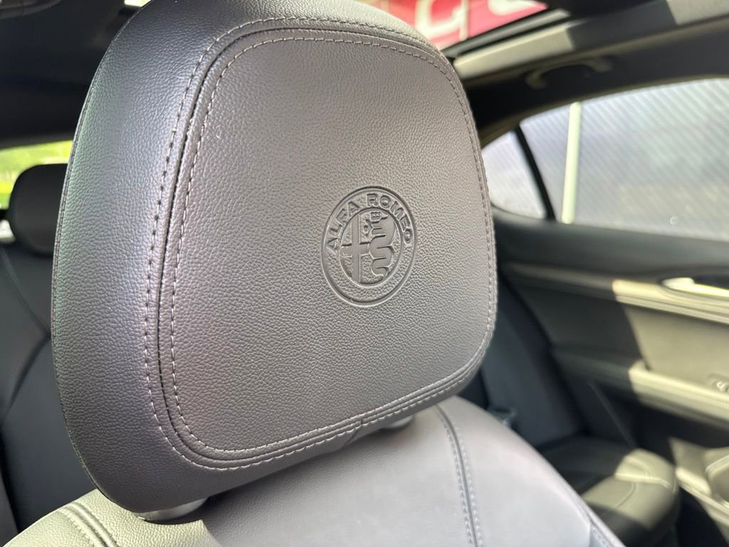 Used 2023 Alfa Romeo Stelvio Ti AWD/4WD image 65