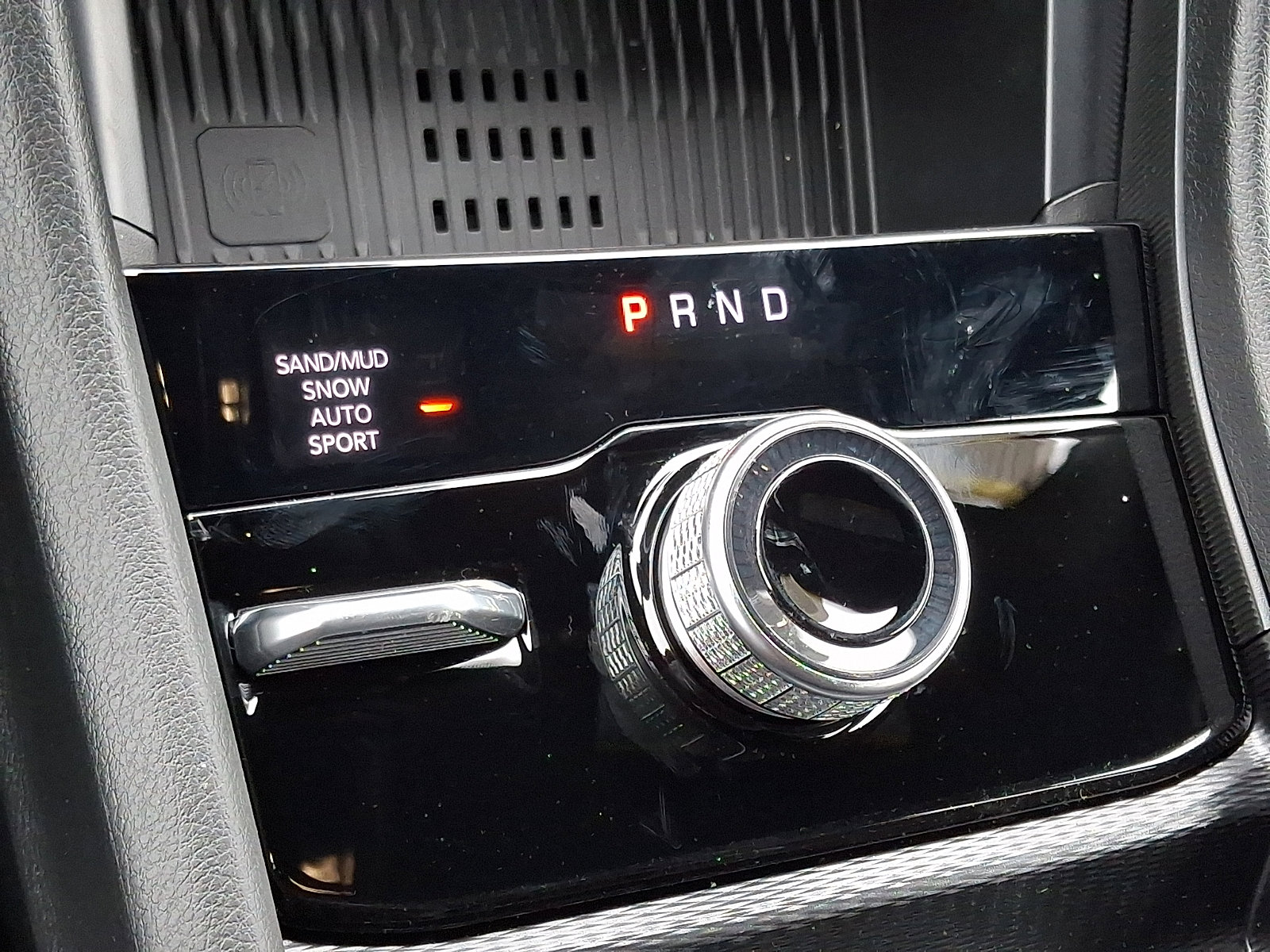 New 2026 Jeep Grand Cherokee Altitude image 11