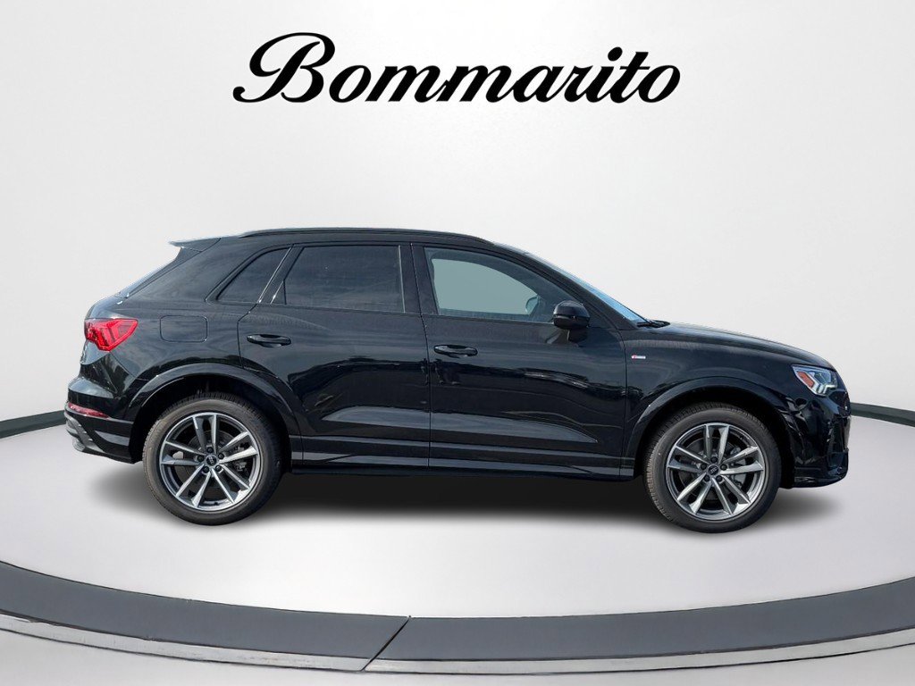 New 2025 Audi Q3 2.0T Premium image 2