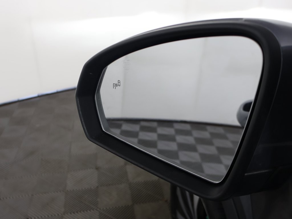 Used 2022 Volkswagen Taos SE image 31