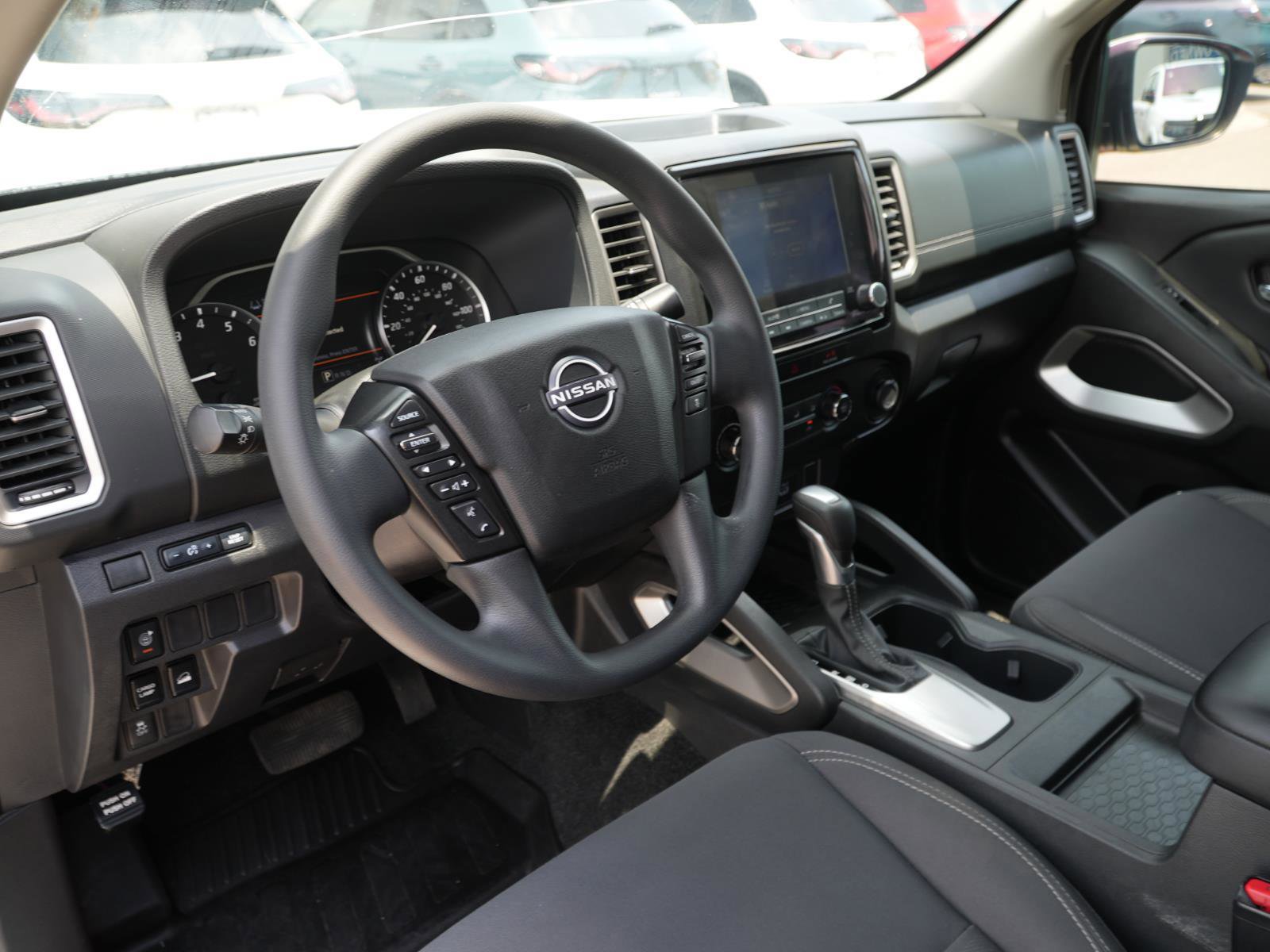 Used 2023 Nissan Frontier SV w/ Technology Package AWD/4WD image 14