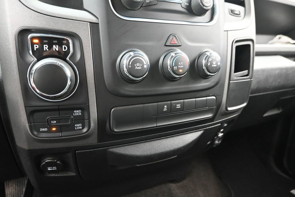 Used 2015 RAM 1500 Express AWD/4WD image 19