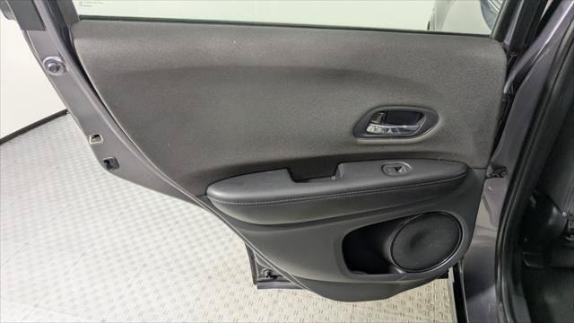 Used 2020 Honda HR-V Sport image 16