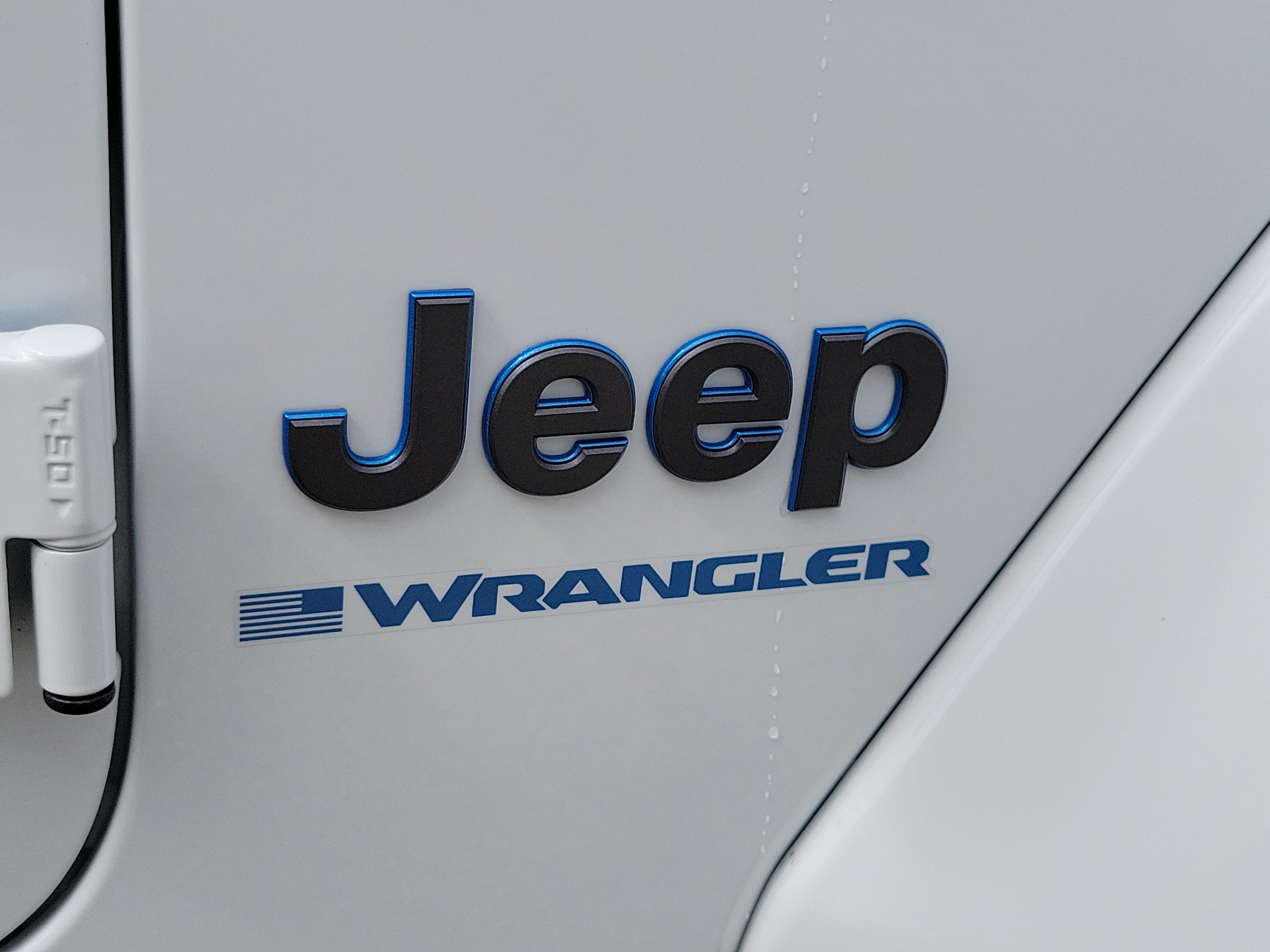 Used 2025 Jeep Wrangler Unlimited Sahara w/ Safety Group AWD/4WD image 6