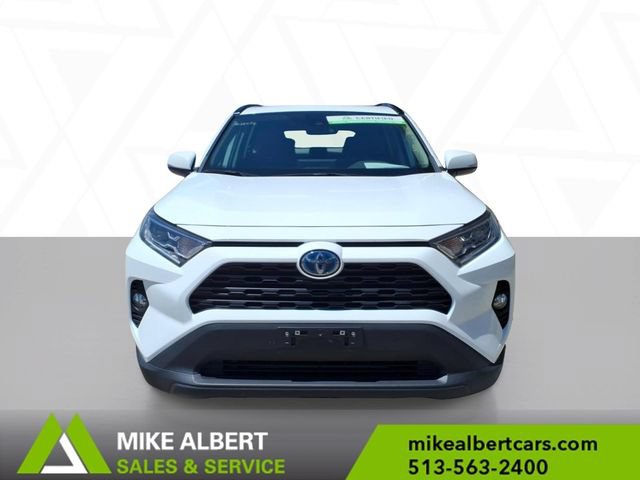 Used 2021 Toyota RAV4 XLE AWD/4WD image 2