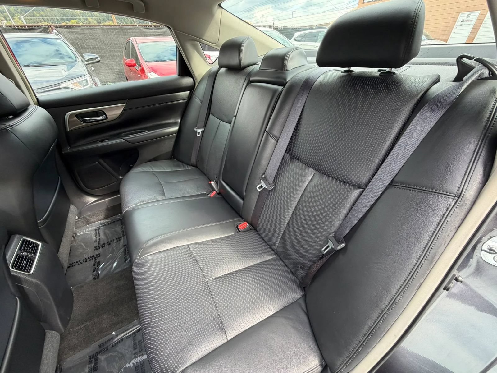 Used 2013 Nissan Altima 2.5 SL FWD image 25