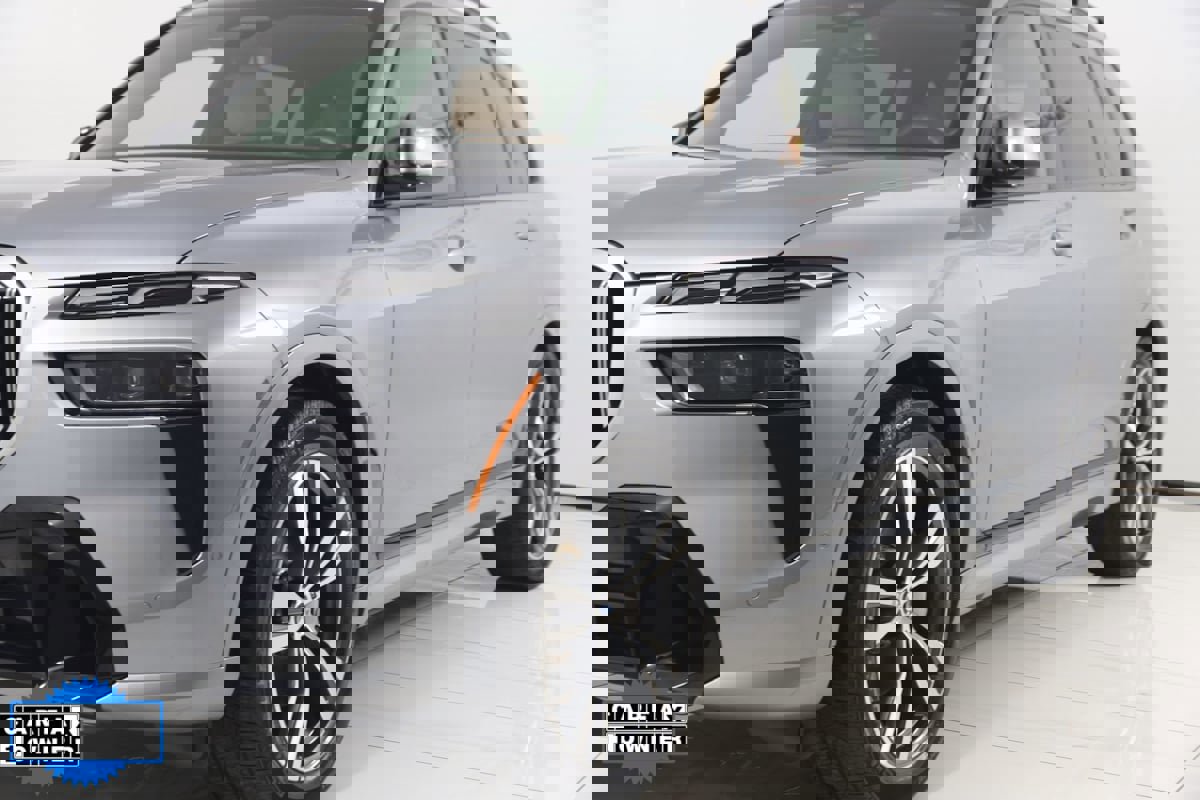 Used 2024 BMW X7 xDrive40i w/ M Sport Package image 75