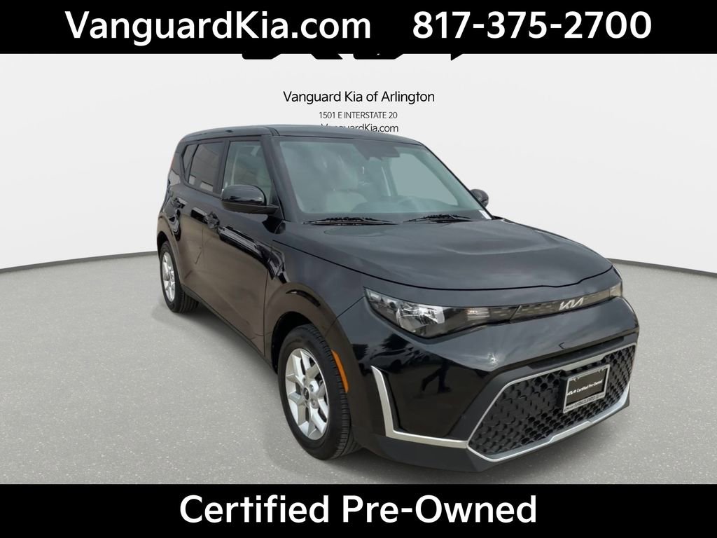 Certified 2025 Kia Soul LX FWD image 2