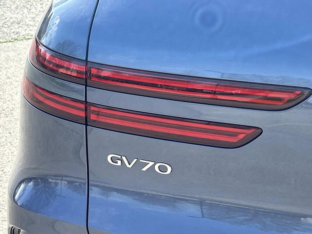 New 2026 Genesis GV70 2.5T Sport Prestige image 13