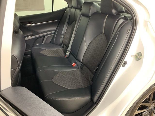 Used 2019 Toyota Camry XSE image 30