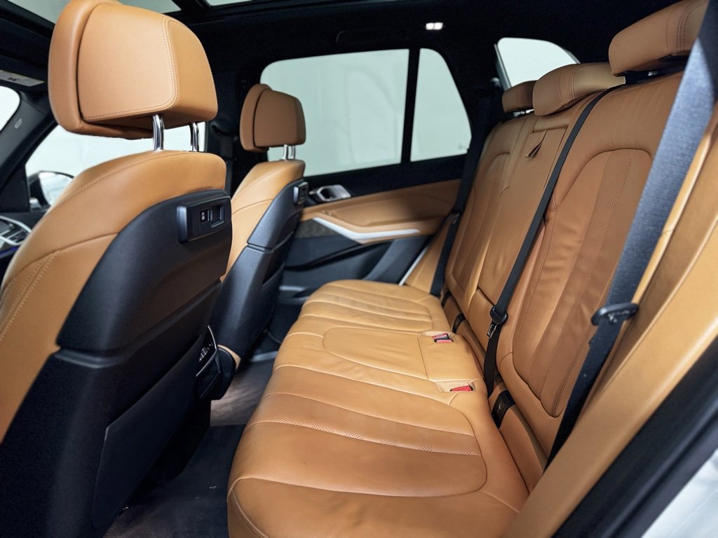 Used 2022 BMW X5 xDrive40i w/ Premium Package image 19