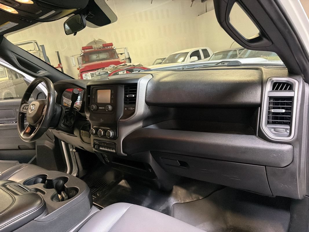 Used 2024 RAM 3500 Tradesman w/ Chrome Appearance Group AWD/4WD image 37