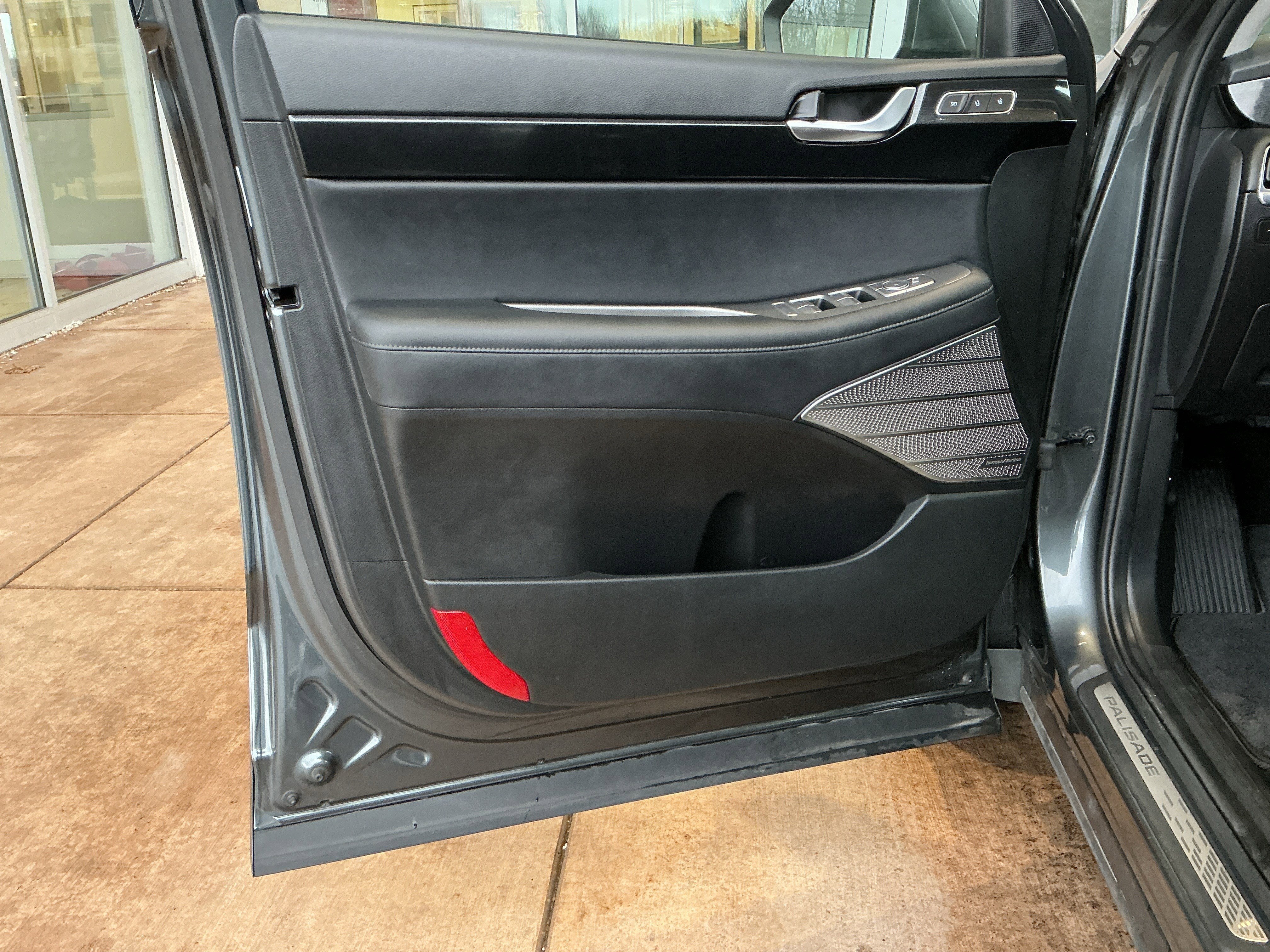 Used 2021 Hyundai Palisade Limited image 14