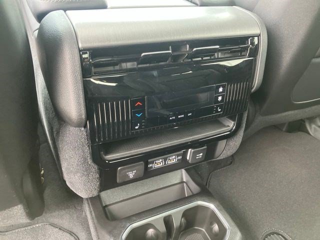 New 2026 Jeep Grand Wagoneer Limited AWD/4WD image 30