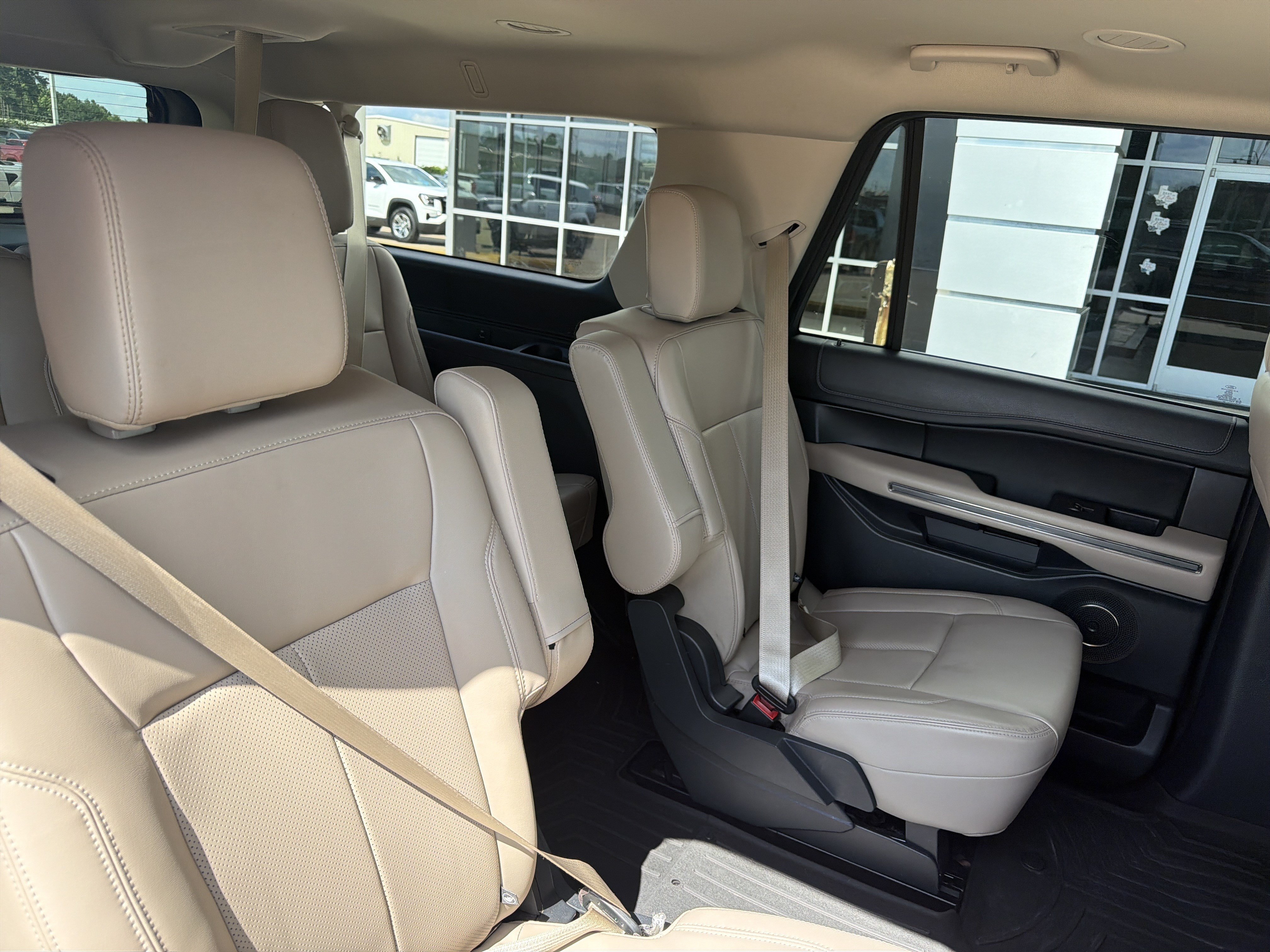 Used 2023 Ford Expedition Max XLT RWD image 8