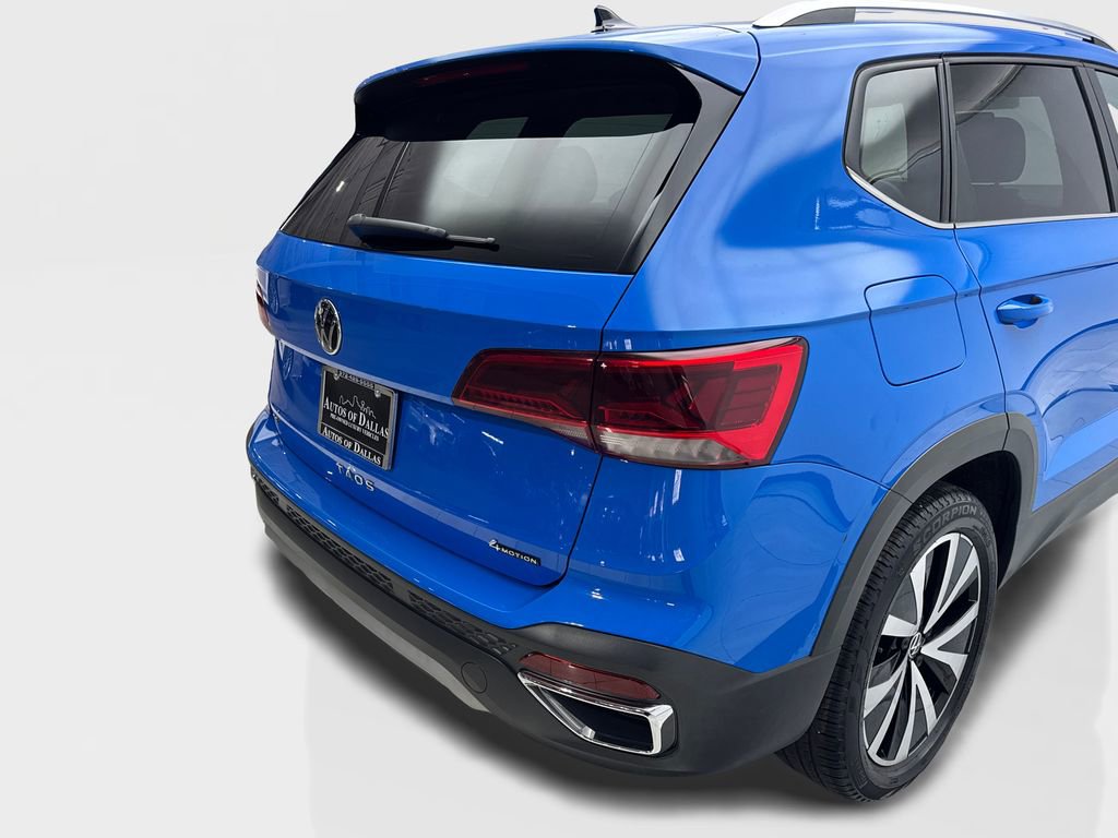 Used 2022 Volkswagen Taos SE w/ Panoramic Sunroof Package AWD/4WD image 18