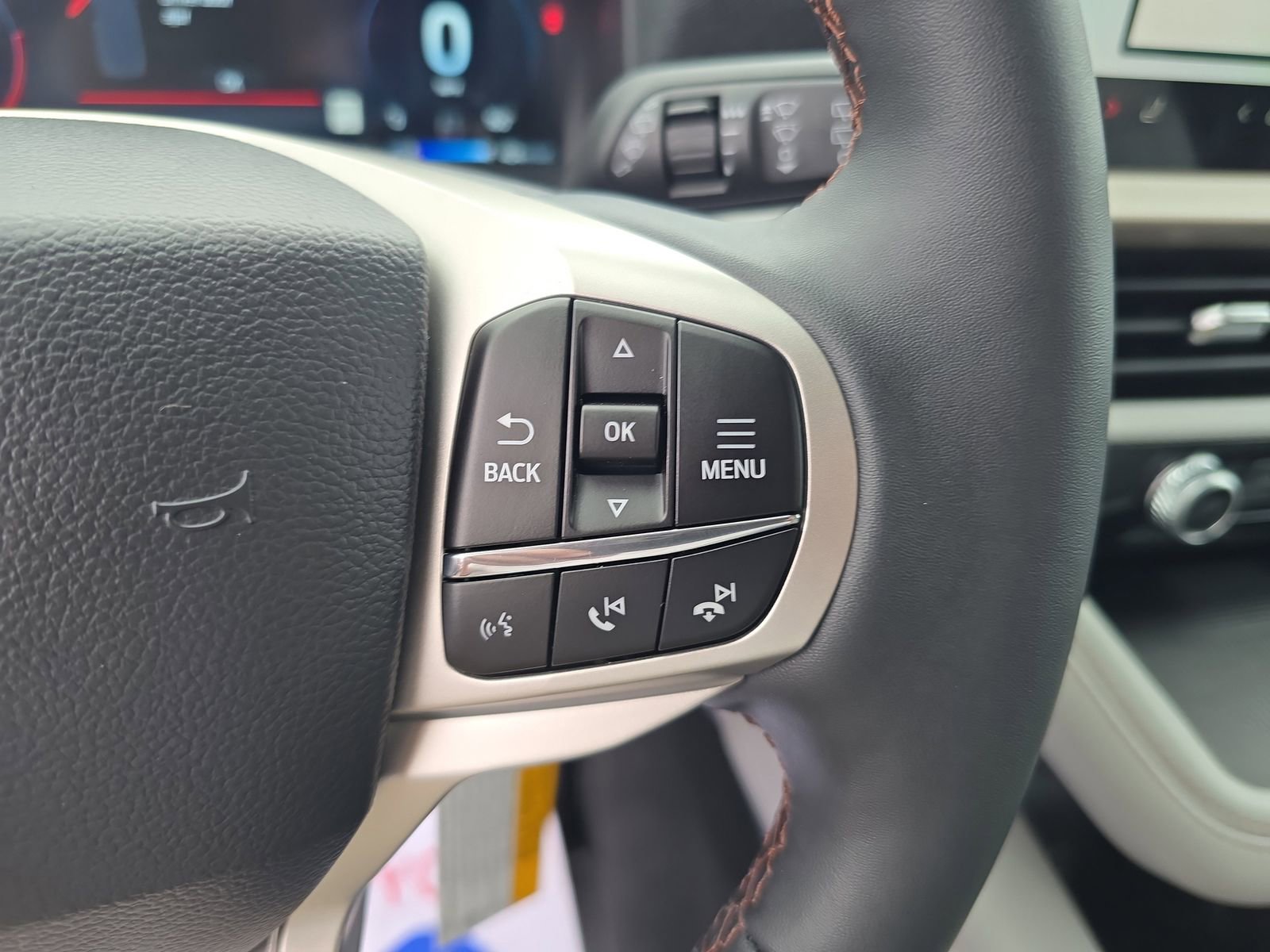 New 2026 Ford Explorer Active w/ Active Comfort Package image 22