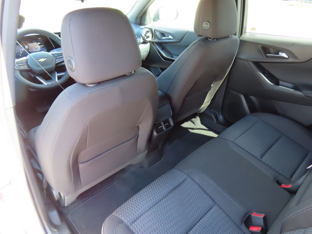 New 2026 Chevrolet Equinox LT FWD image 22