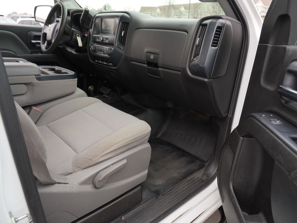 Used 2016 Chevrolet Silverado 2500 W/T AWD/4WD image 26