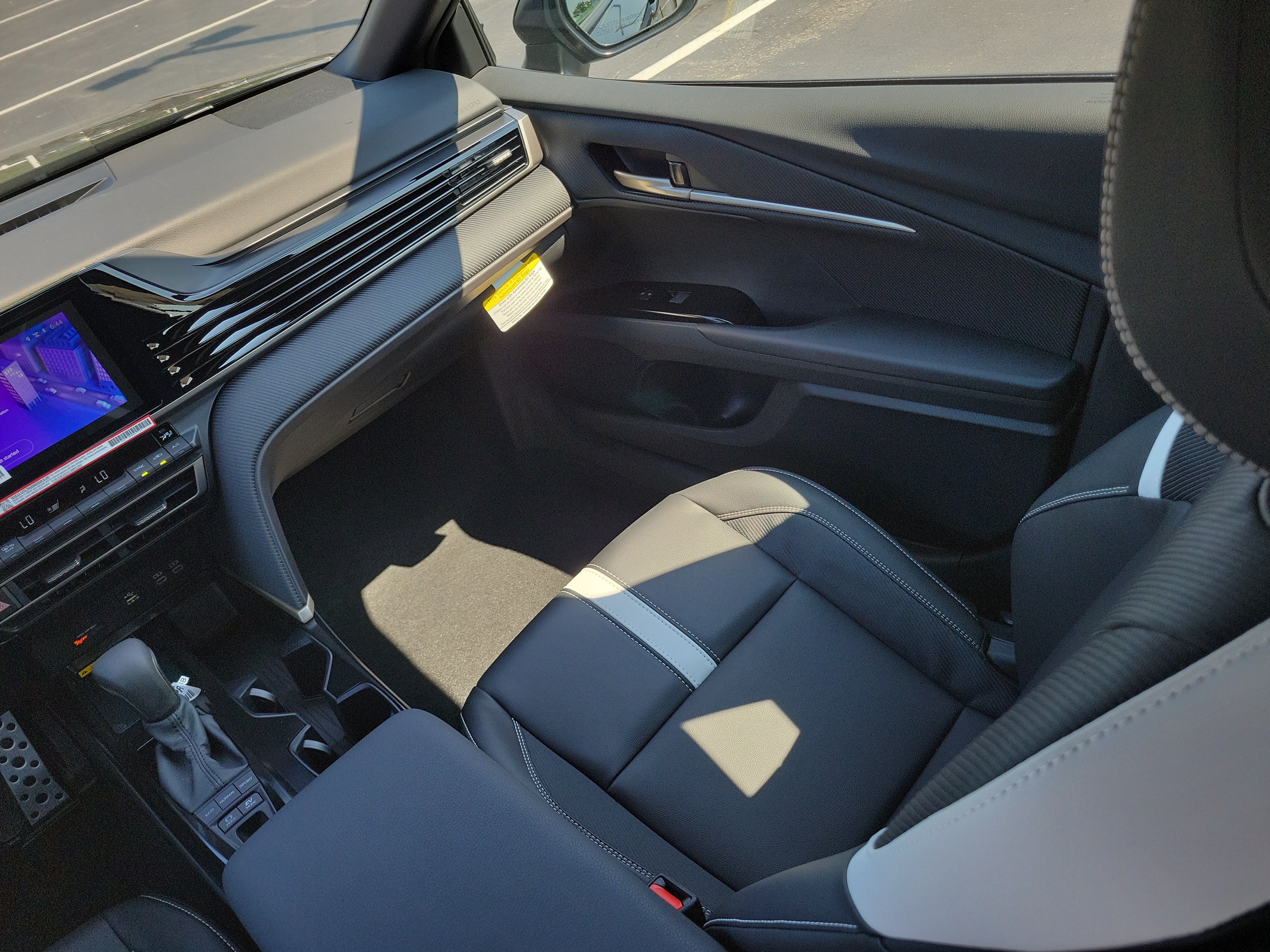 New 2026 Toyota Camry SE AWD/4WD image 13